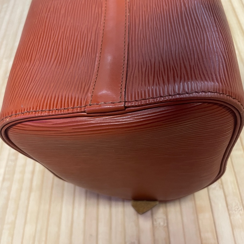 Louis Vuitton Epi cognac leather Speedy 25 W/ LV LOCK AND KEY. - Picture 12 of 12